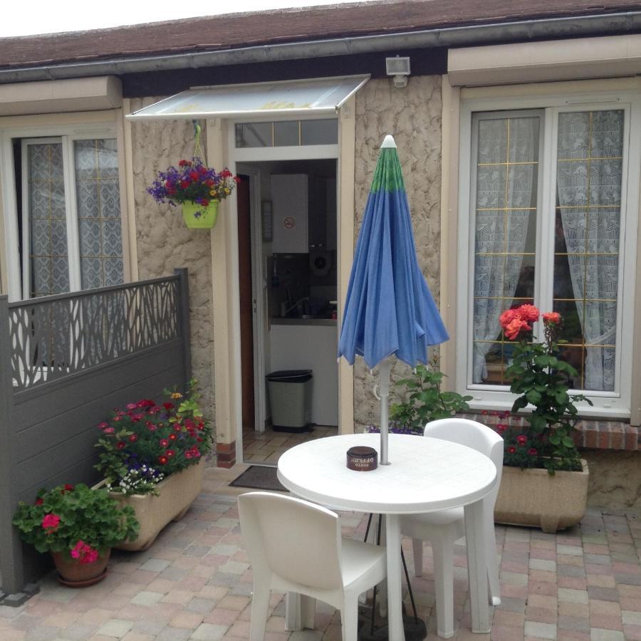 Au Bon Gite - Studio Arromanches-les-Bains Kültér fotó